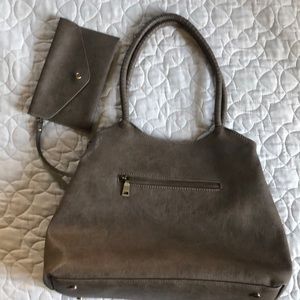Antik Kraft Leather Hobo Style Bag - Taupe.